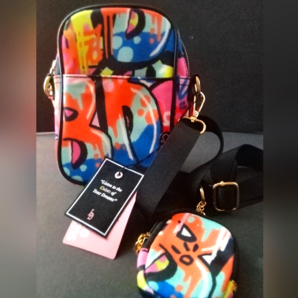 Crossbody bag w/coin purse